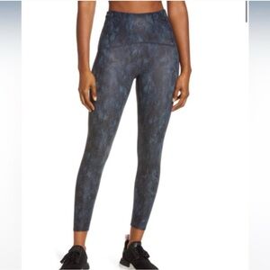 Spanx Booty Boost Active 7/8 Leggings – Navy Reptile